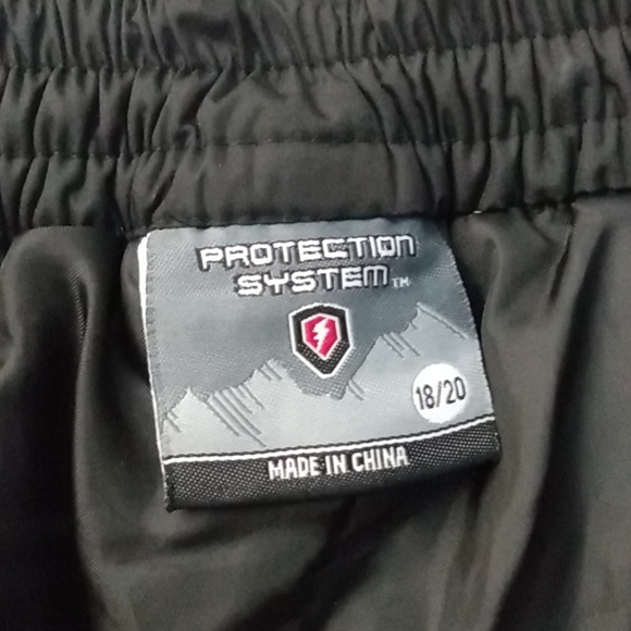 2/$20 Boy's snow pants. L or age 12. - Picture 3 of 4